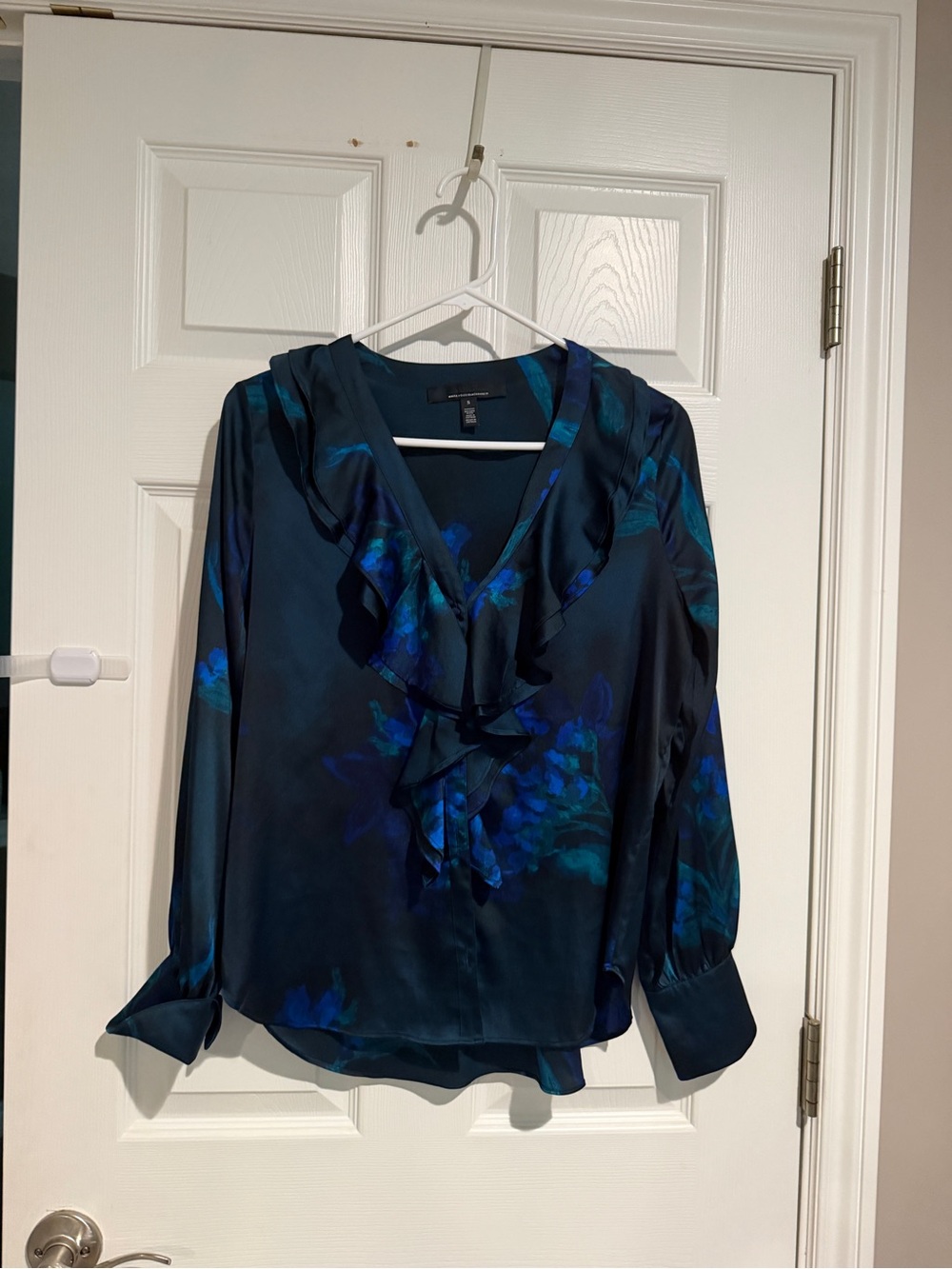 White House Black Market Teal and Blue Floral Ruffle Blouse